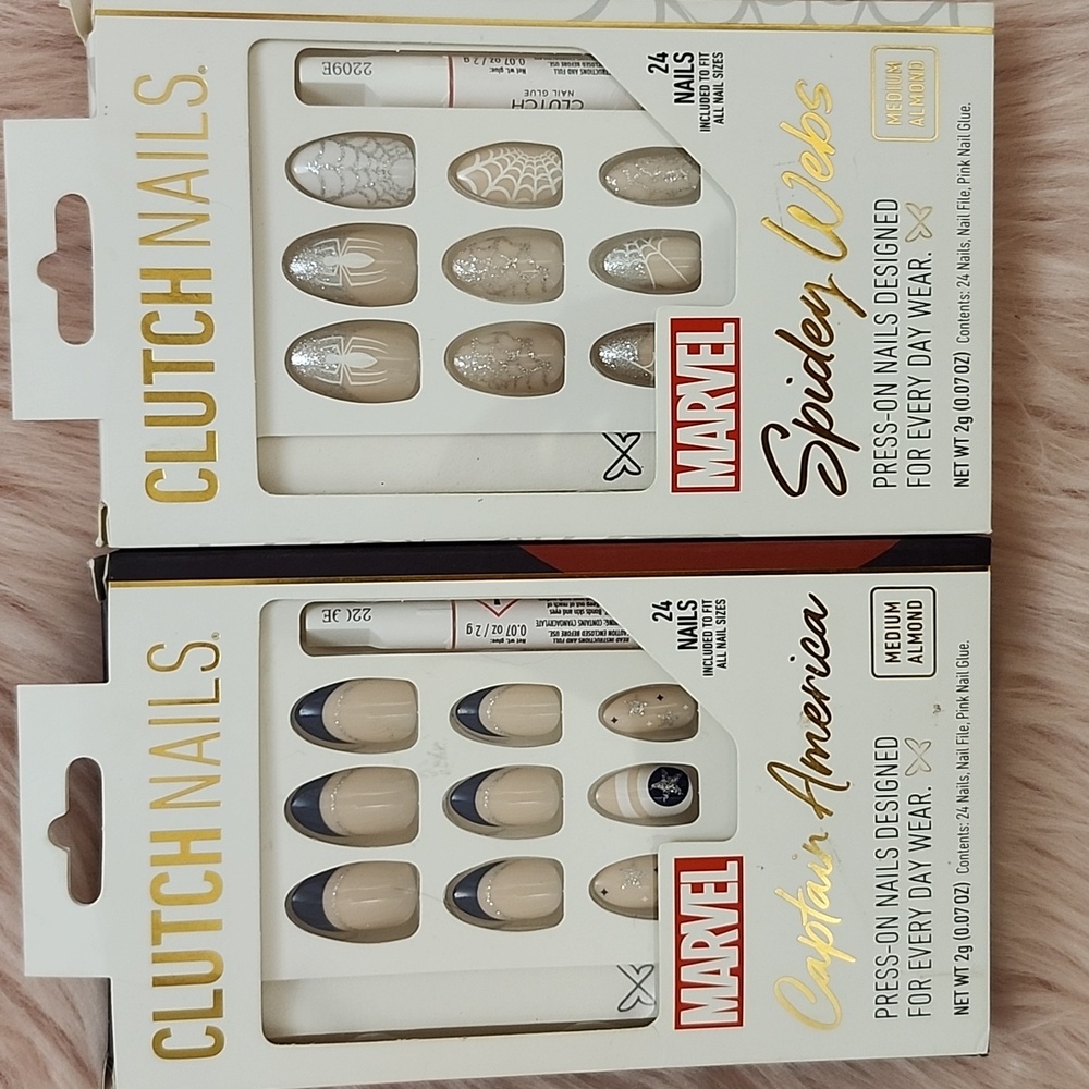 Brand New 2CT BUNDLE CLUTCH FALSE NAILS-M